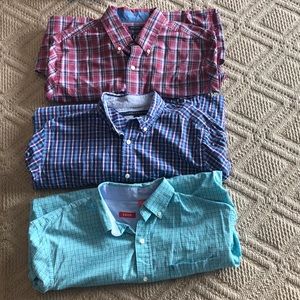 3 men’s plaid casual button down shirts.